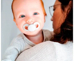 Dentistar 2 Chupetes Anatómicos Day & Night Azul y azul con estrella^ Chupetes Con Diseños