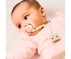 b.box 2 Sujetachupetes de Silicona Blush Vainilla^ Chupeteros