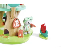 Niños Hape Cuartel General de Los Guardias Forestales