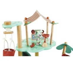 Niños Hape Cuartel General de Los Guardias Forestales