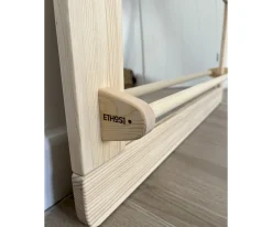 Niños Ethos Wood Espejo Montessori Pequeño con Barra de Madera