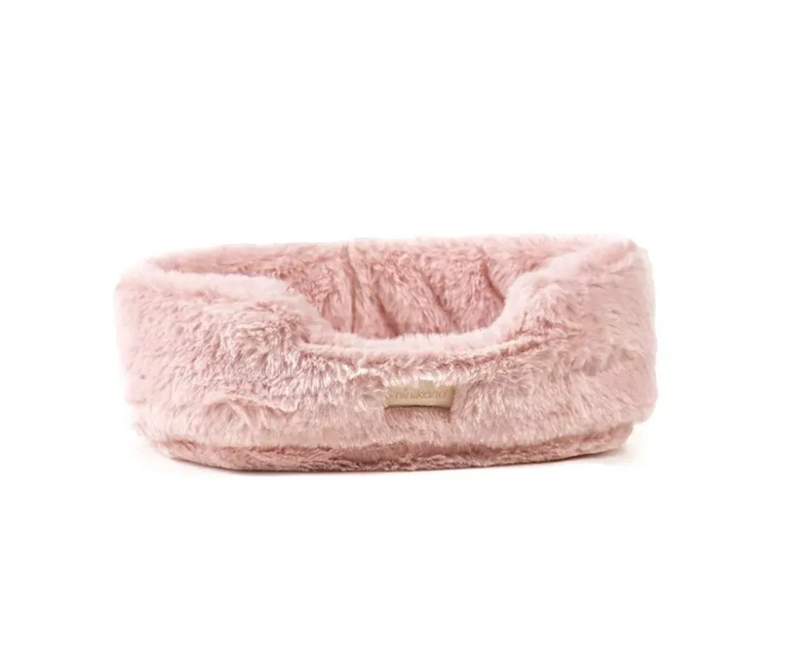 Minikane Les Minis Perro de Peluche Tama con Collar y Cesta de Piel Sintética^Niños Peluches