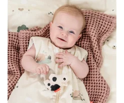 Niños Done by Deer Mordedor Sensorial Dotti Sand