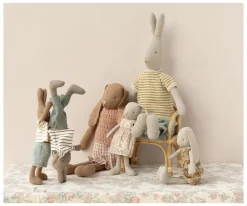 Maileg Rabbit con Camisa y Pantoles de Puntos T3^Niños Peluches