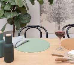 We Might Be Tiny Salvamanteles Silicona Round Sage^ Salvamanteles Infantiles