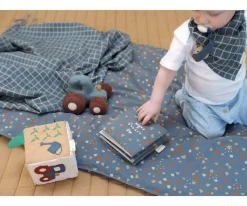 Niños Fabelab Sonajero Suave Tractor Blue Spruce