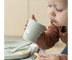 Done by Deer Vaso Foodie Croco Green^ Vajilla Infantil